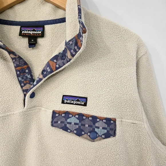 PATAGONIA Cream Lightweight Synchilla Snap-T Pullover Sweater - Picture 3 of 11